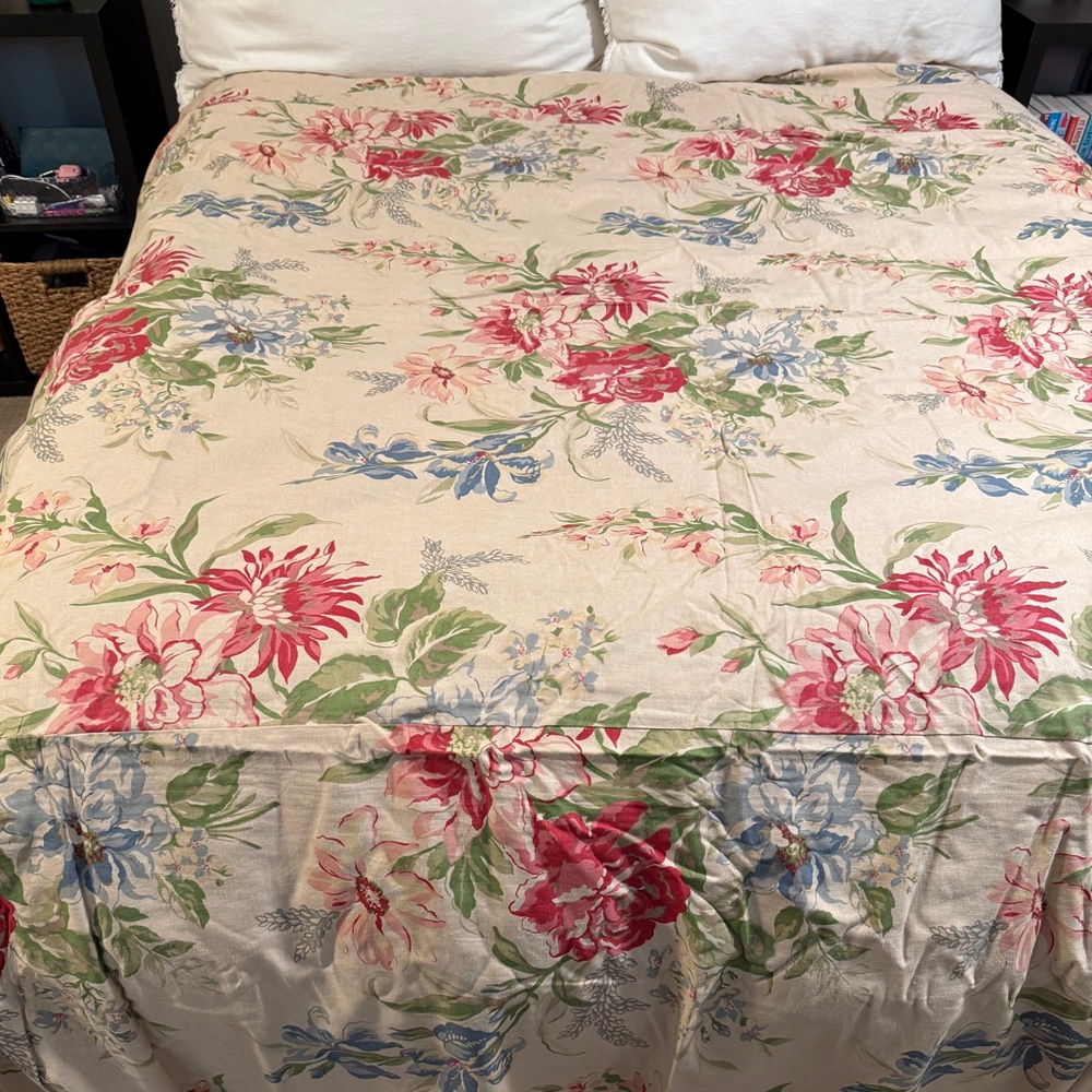 NIP Pottery Barn Carlotta Floral Duvet KING - Picture 2 of 6